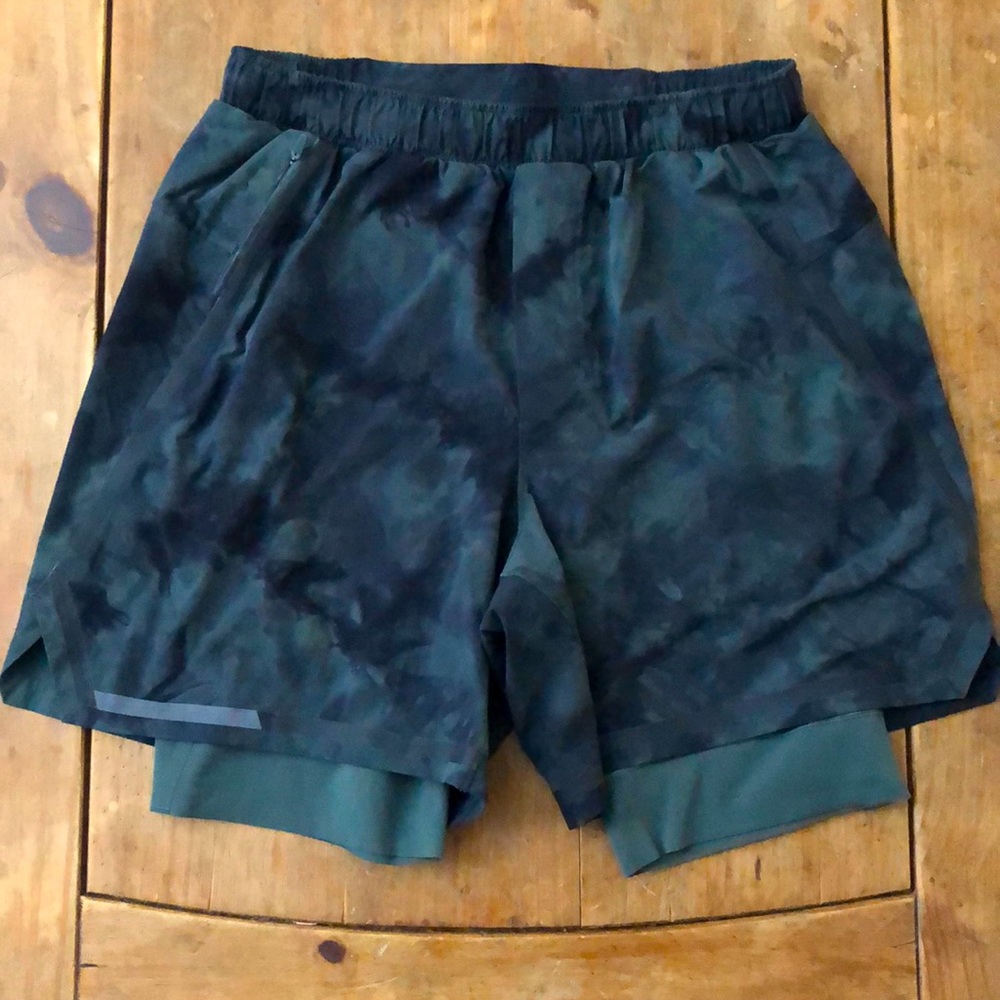 Mens Lululemon Surge Lined Short 6” (Tidal Dye Smoked Spruce Black, M)